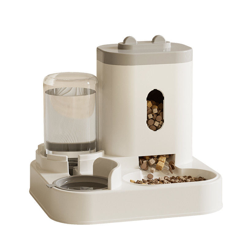 Cat feeder